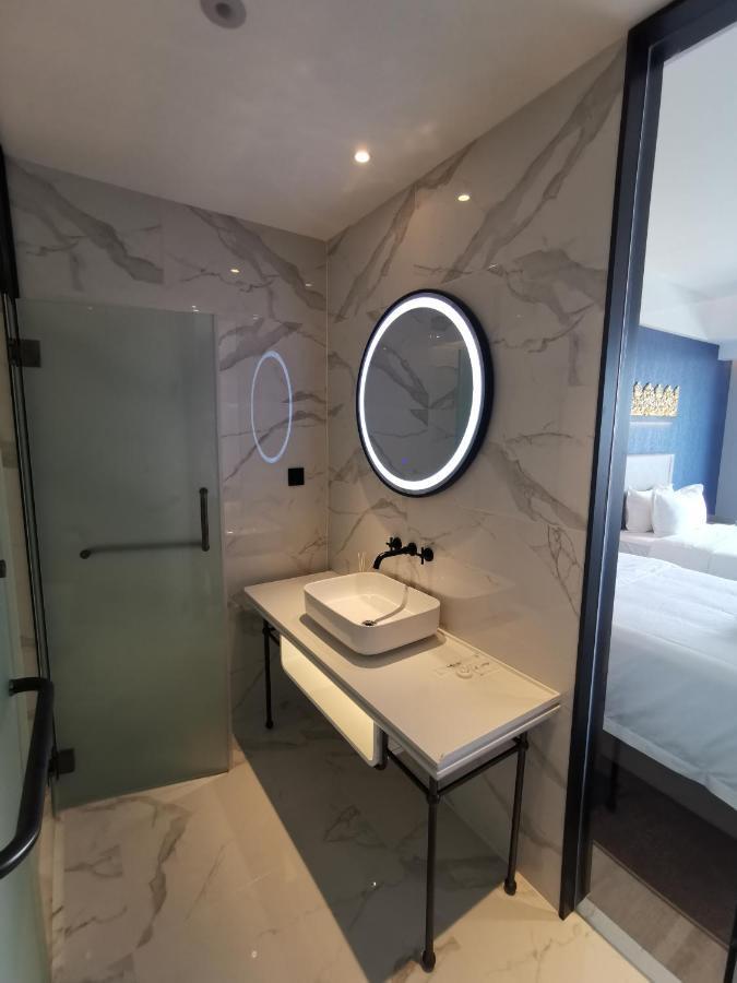 Tian Yi International Hotel 天艺国际酒店 Пномпень Экстерьер фото